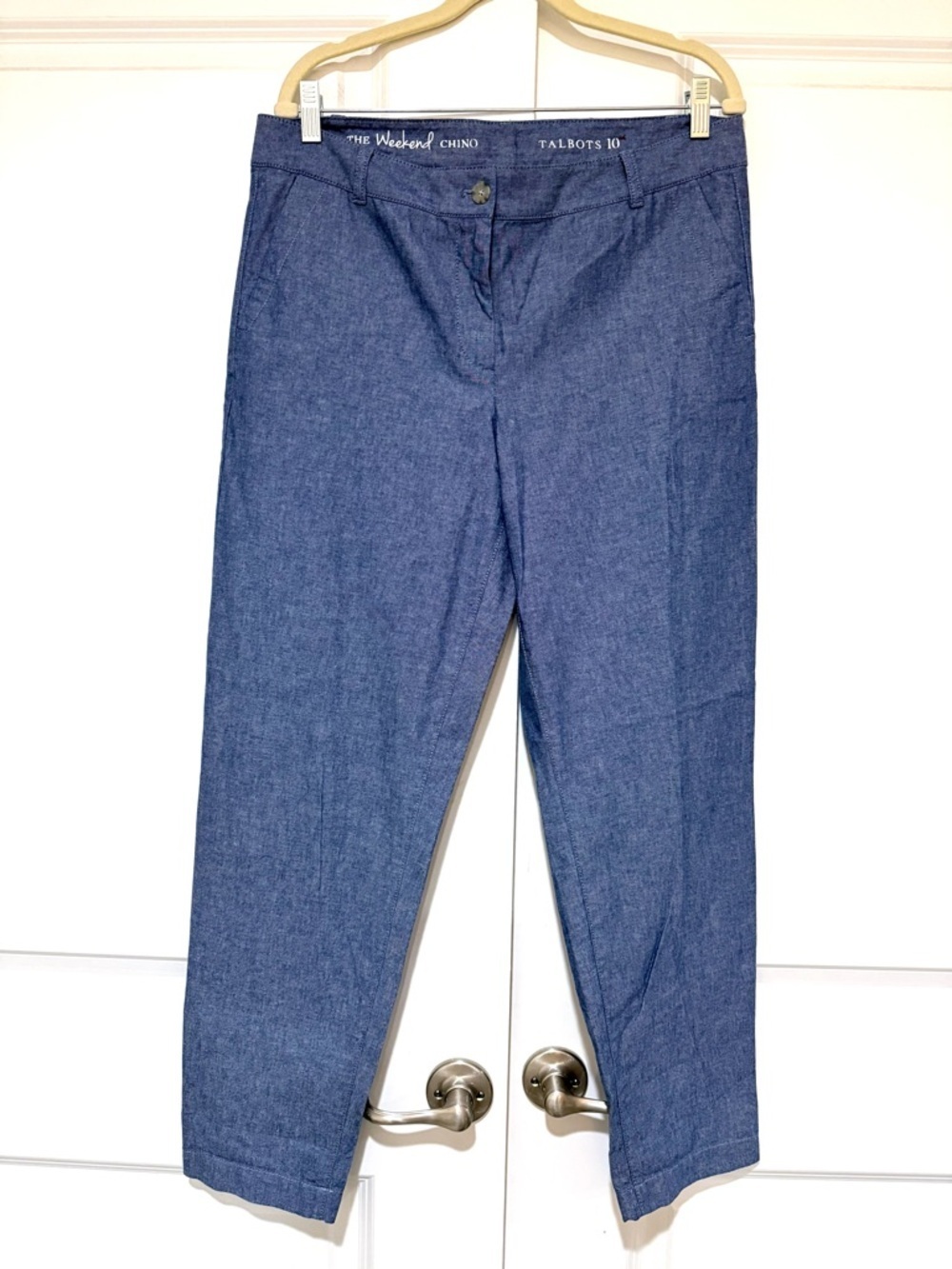 Talbots The Weekend Chino. Chambray NWOT 💯% Cotton